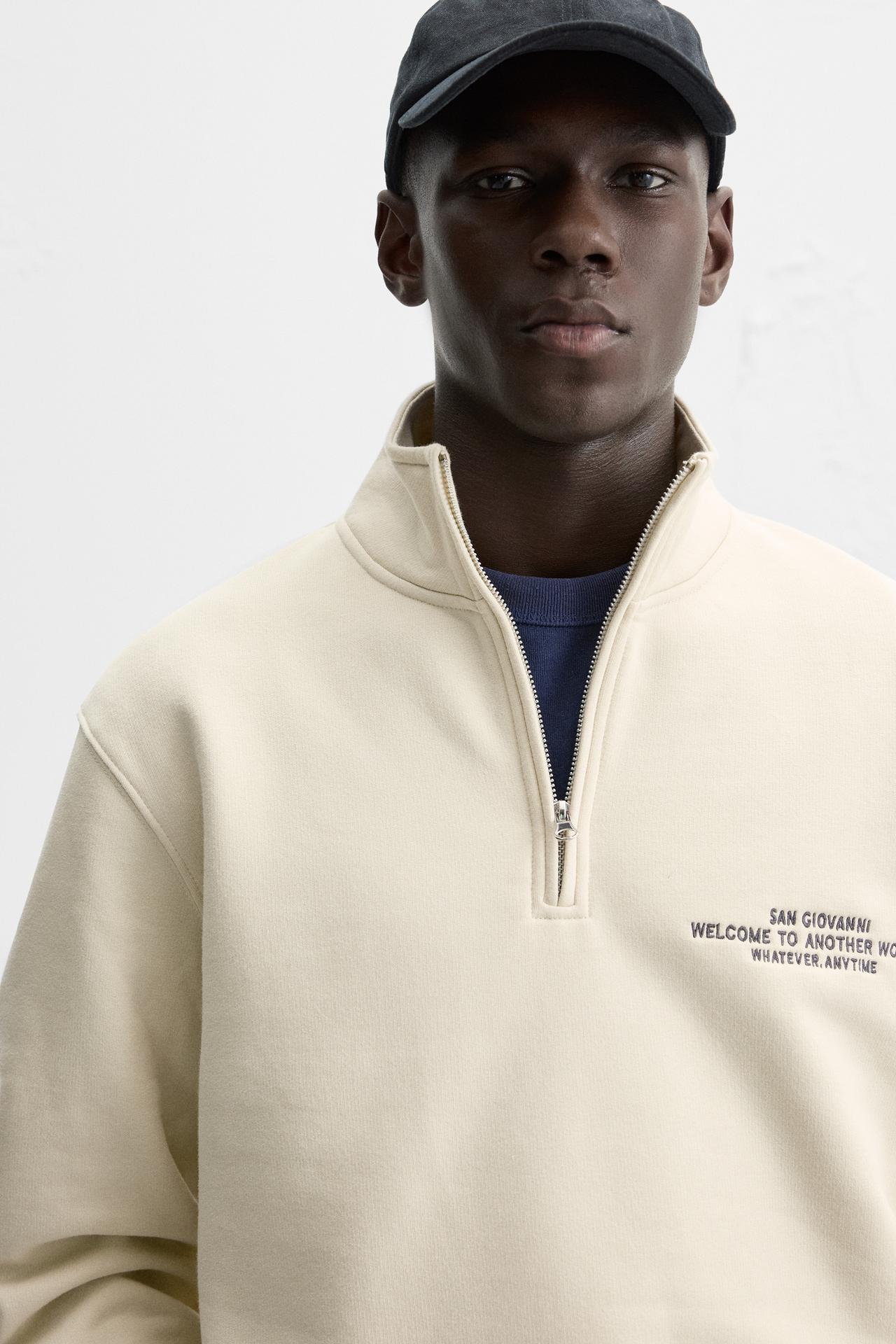 EMBROIDERED SWEATSHIRT WITH HIGH NECK AND ZIP - KANDRA