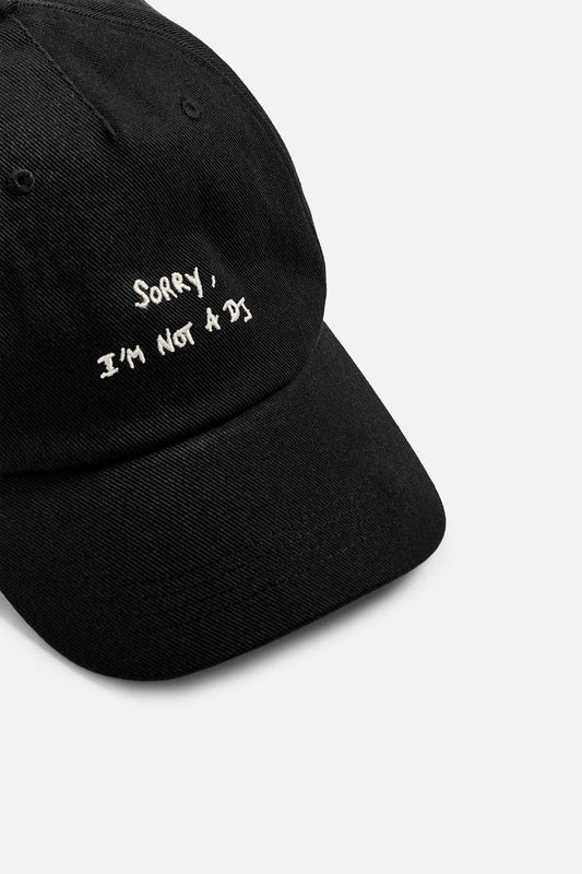 CAP WITH EMBROIDERED WRITING - KANDRA